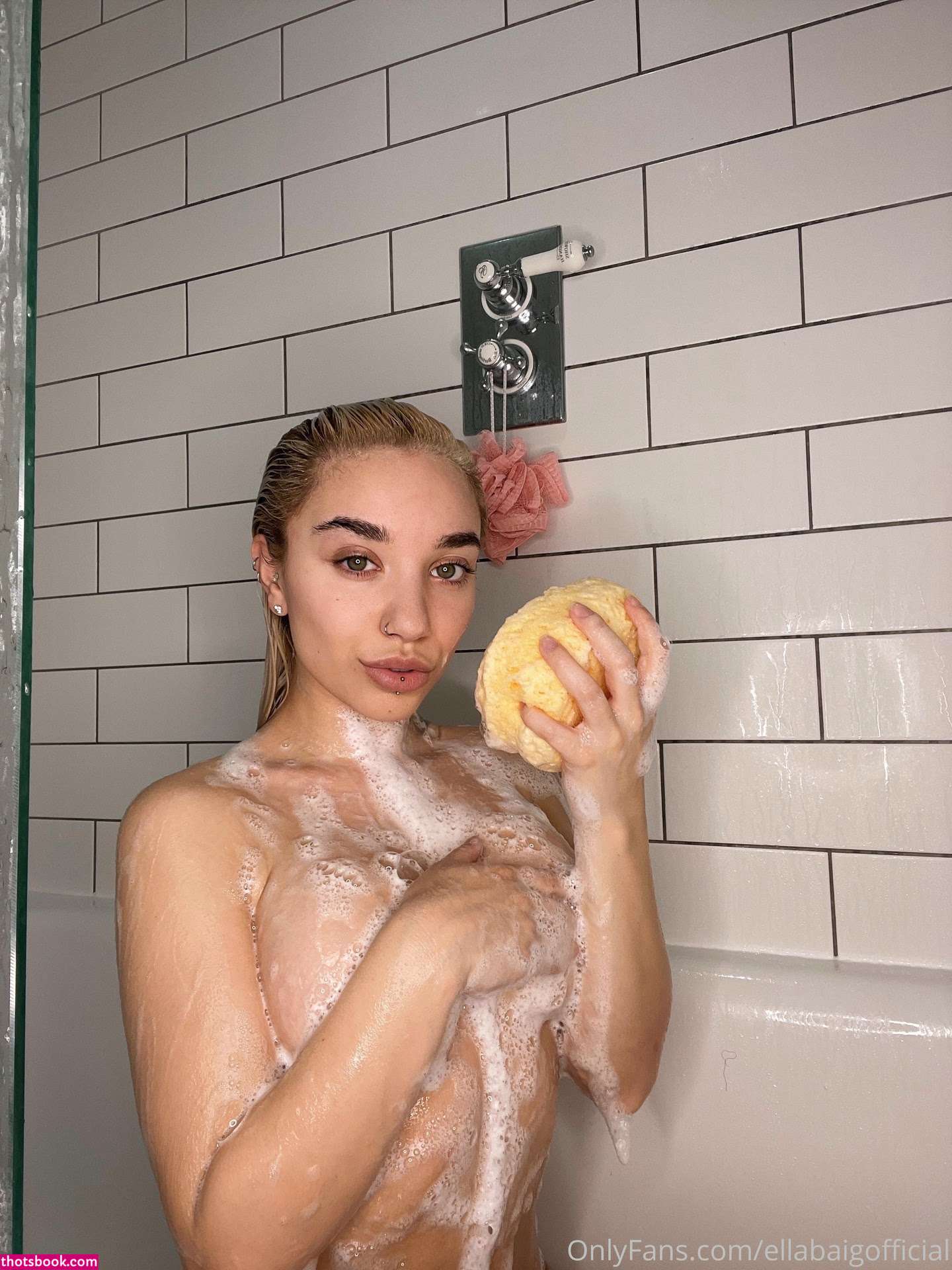 Ella Baig Photo #133