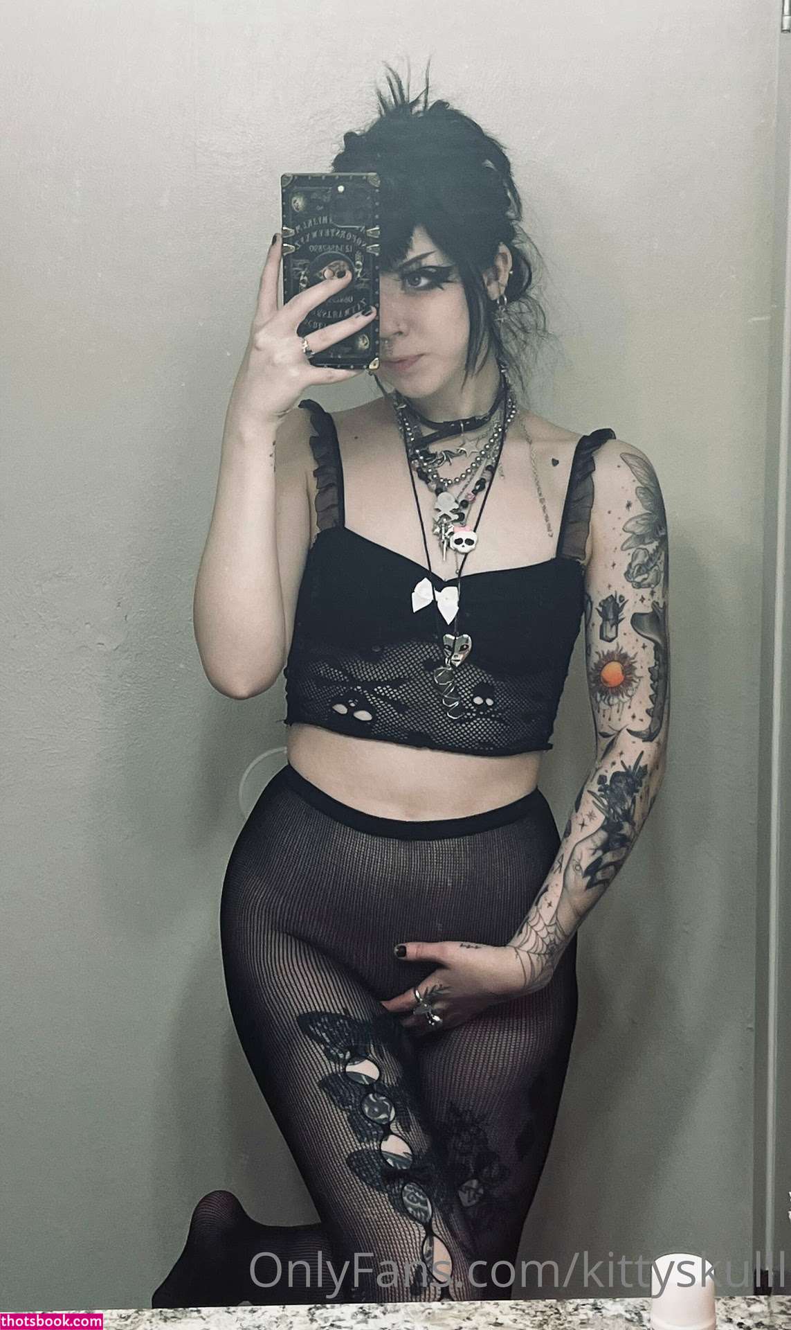 yeahimcaroline Photo #27