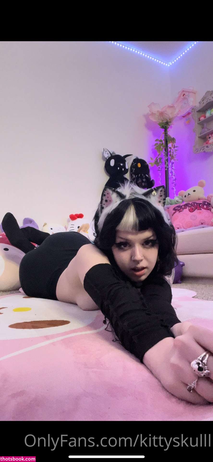 yeahimcaroline Photo #32