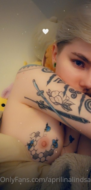 aprilinalindsay Photo #13