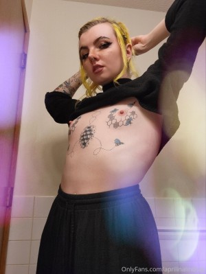 aprilinalindsay Photo #88