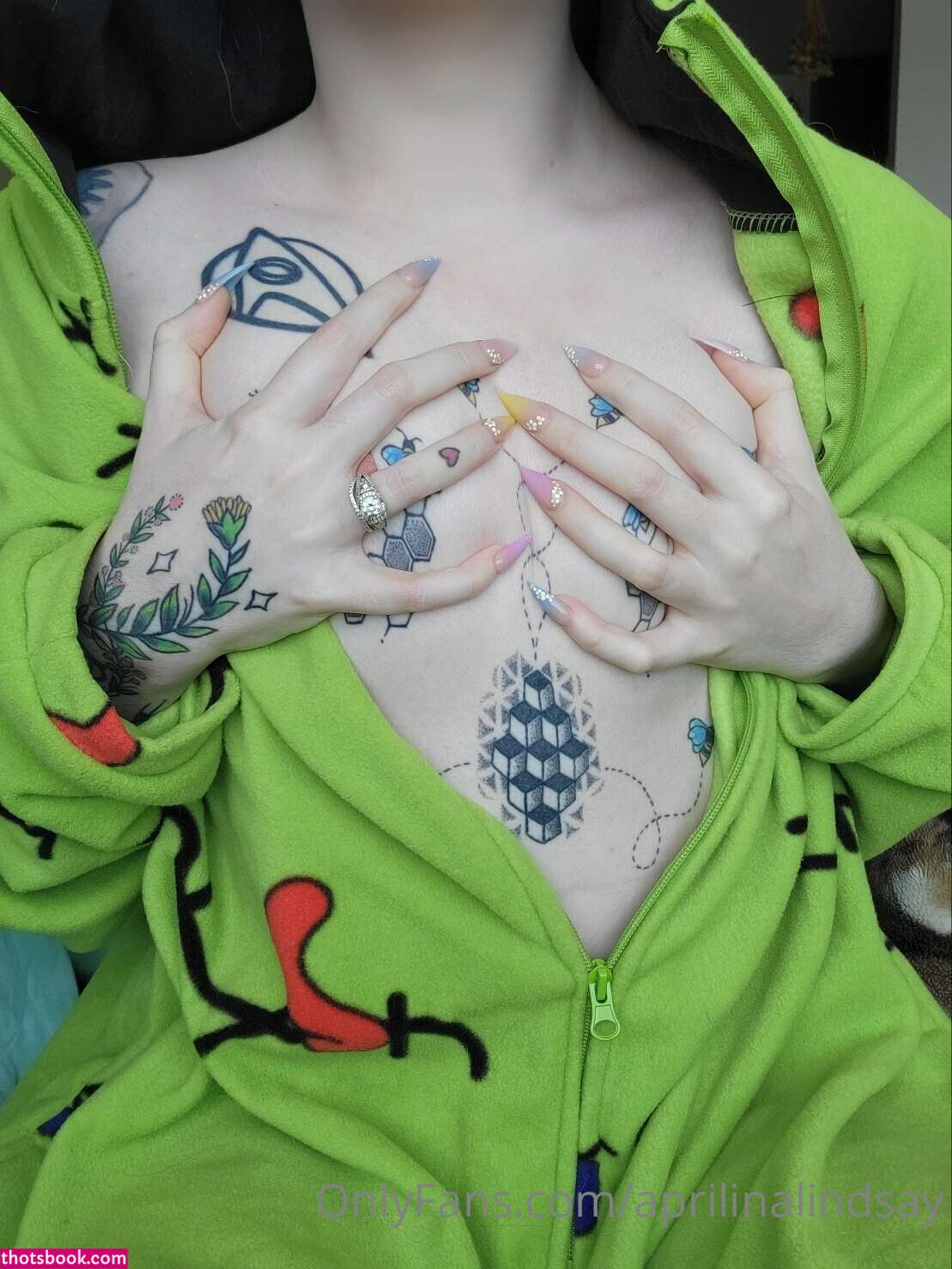 aprilinalindsay Photo #107