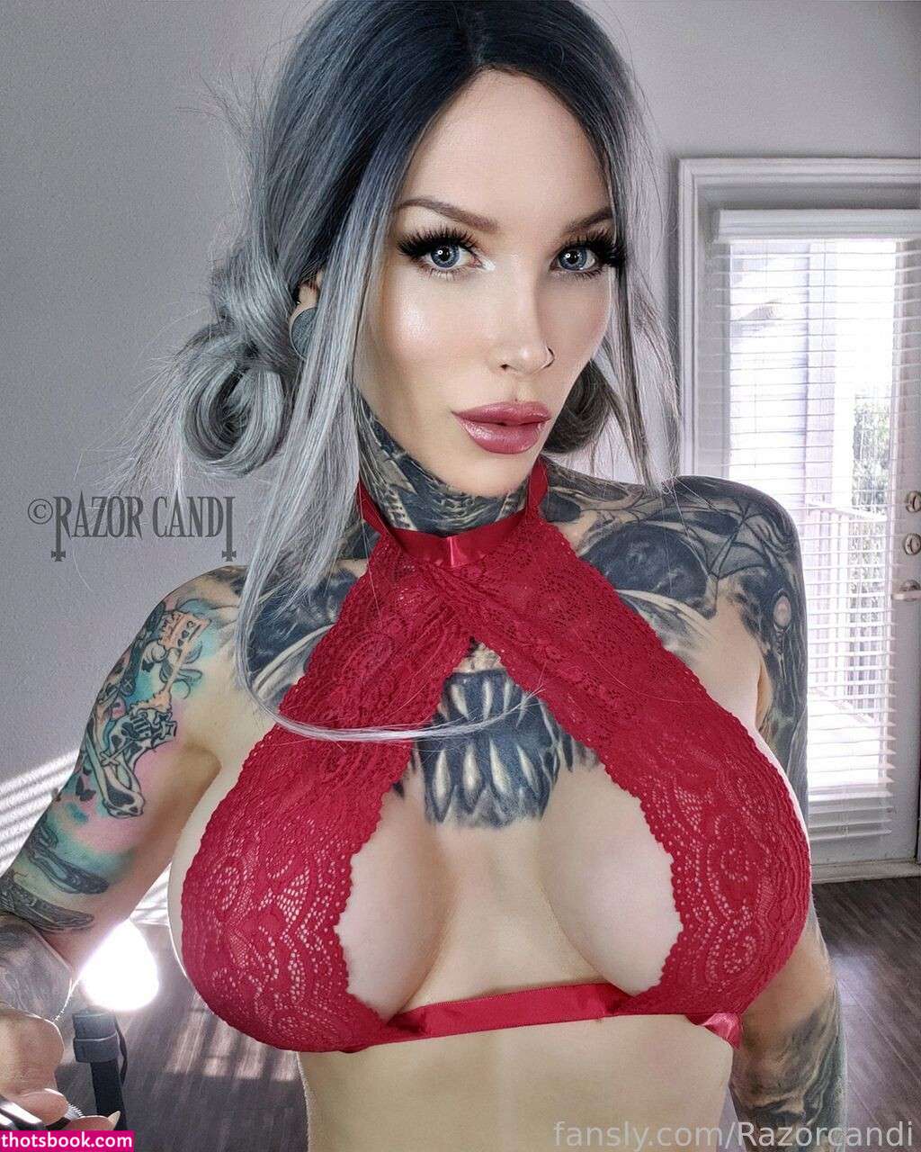 Razor Candi Photo #104