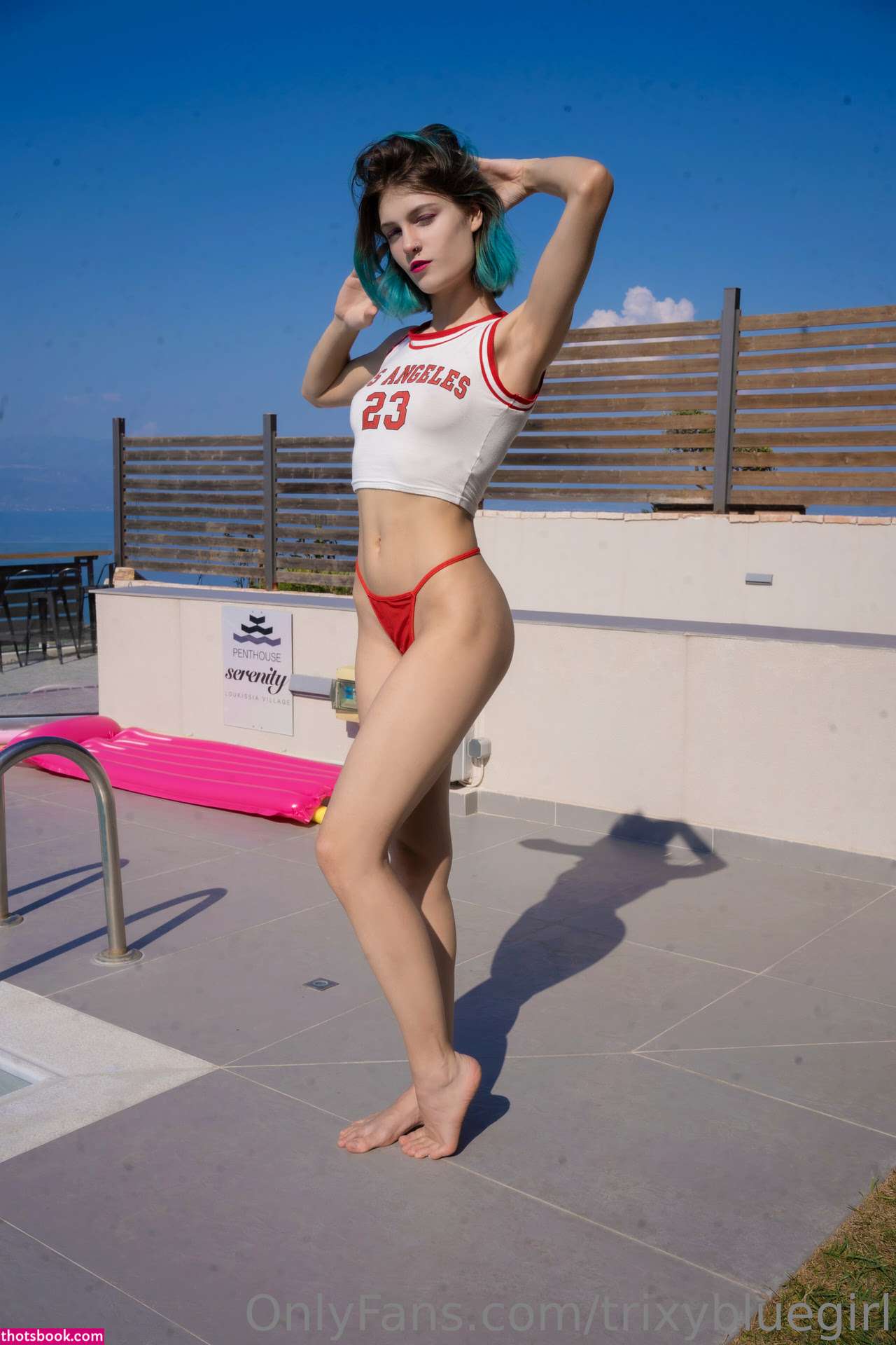 Trixy Blue Photo #99