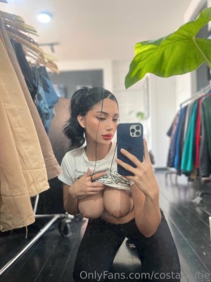 Valentina Olivas Photo #40