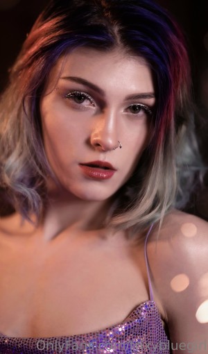 Trixy Blue Photo #191