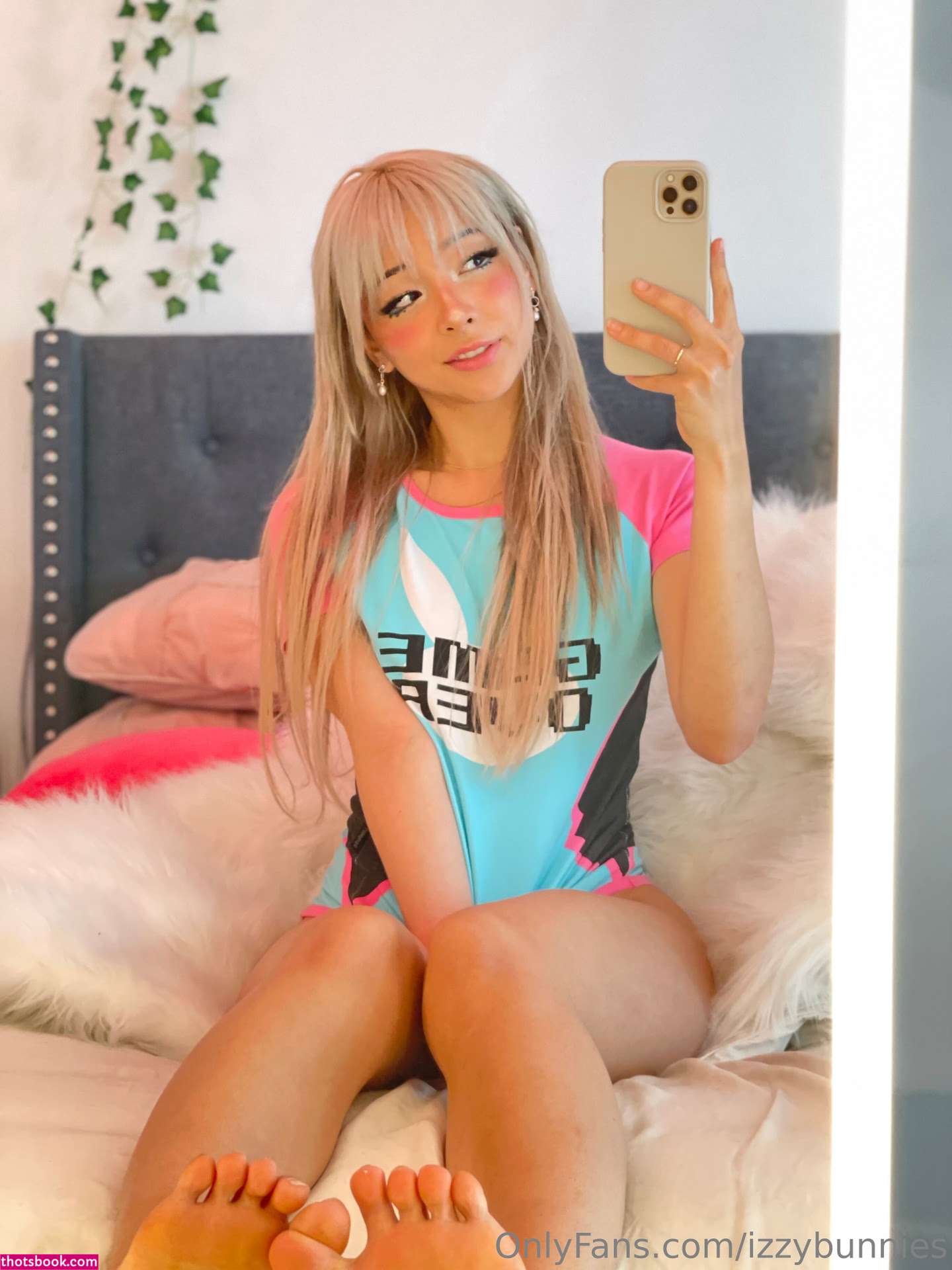 Izzybunnies Photo #457