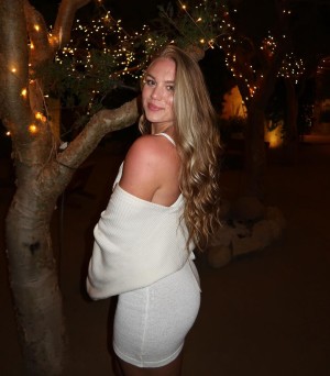 Michelle Basnett Photo #37