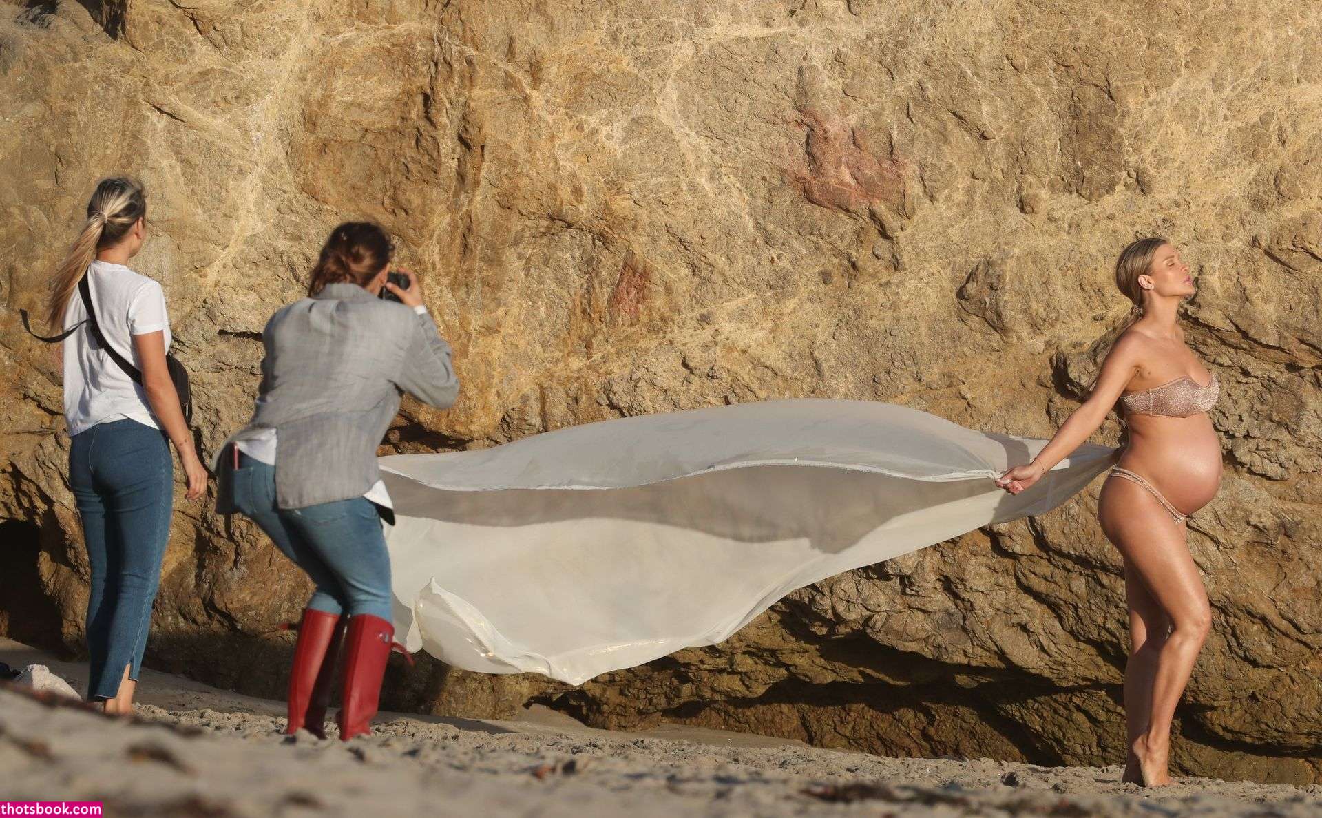 Joanna Krupa Photo #73