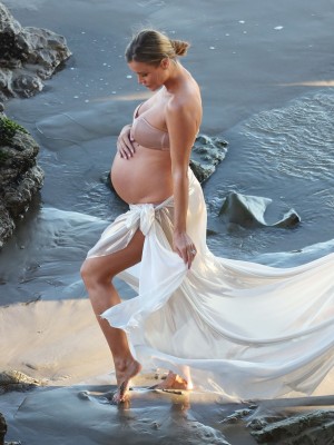 Joanna Krupa Photo #70