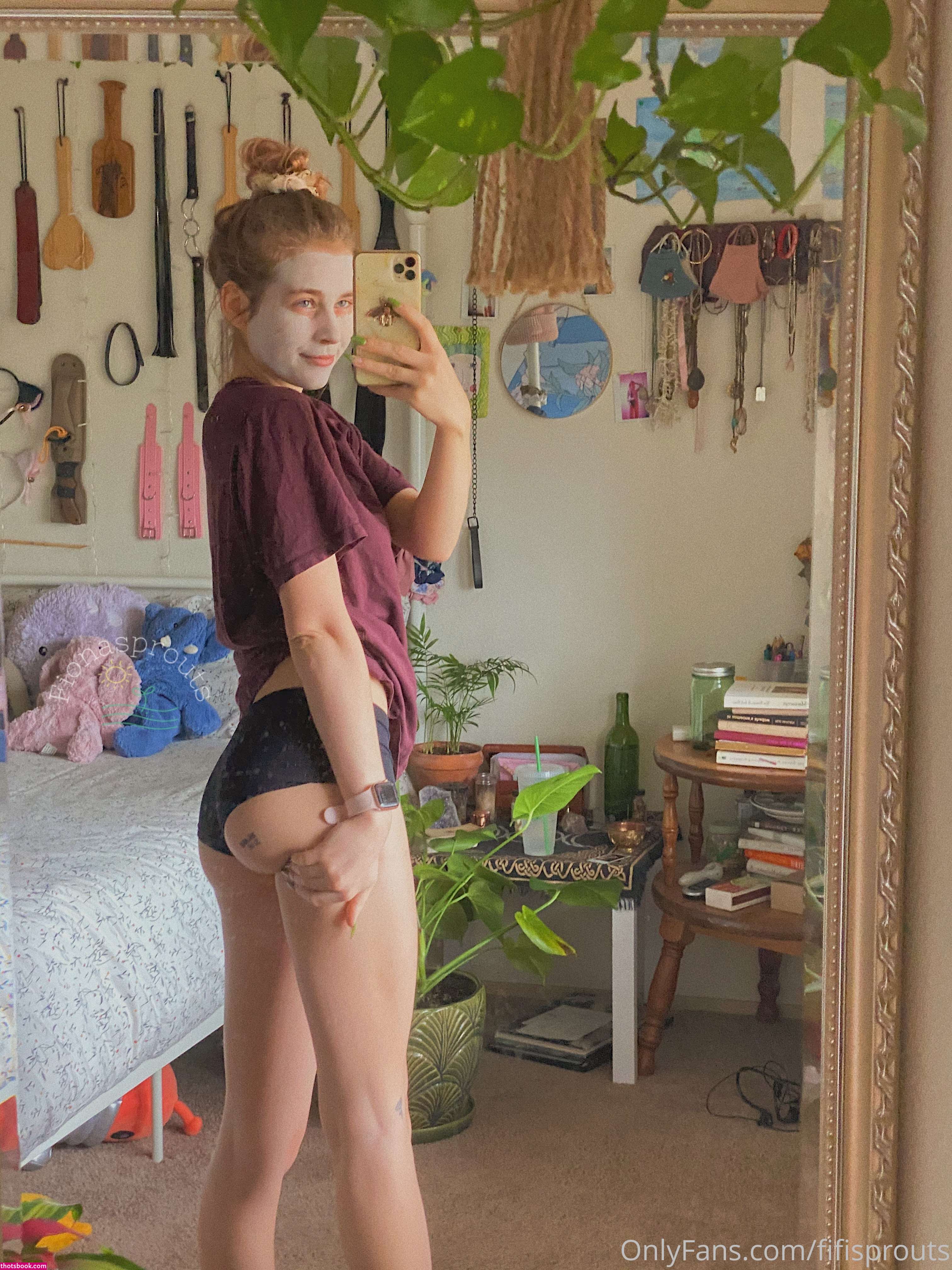 Fiona Sprouts Photo #8