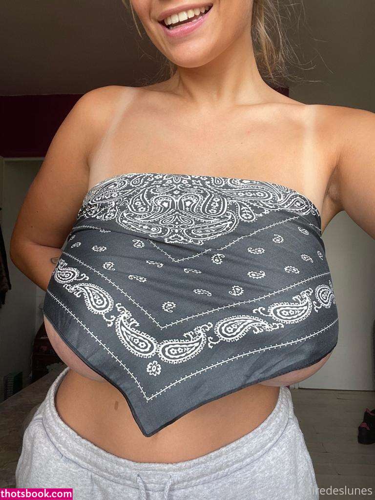 Claire Deslunes Photo #98