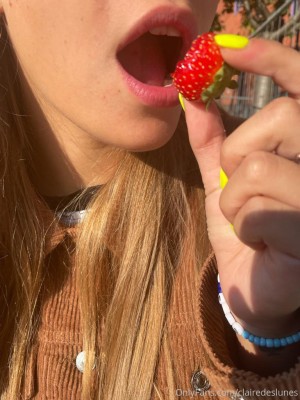 Claire Deslunes Photo #91