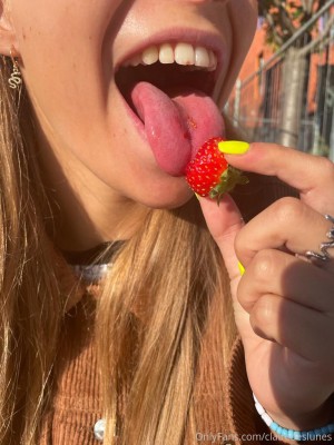 Claire Deslunes Photo #93