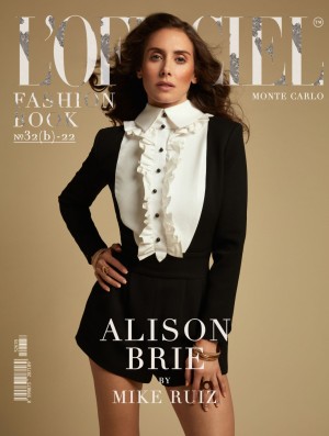 Alison Brie Photo #32