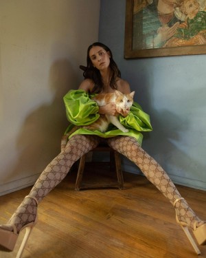 Alison Brie Photo #48