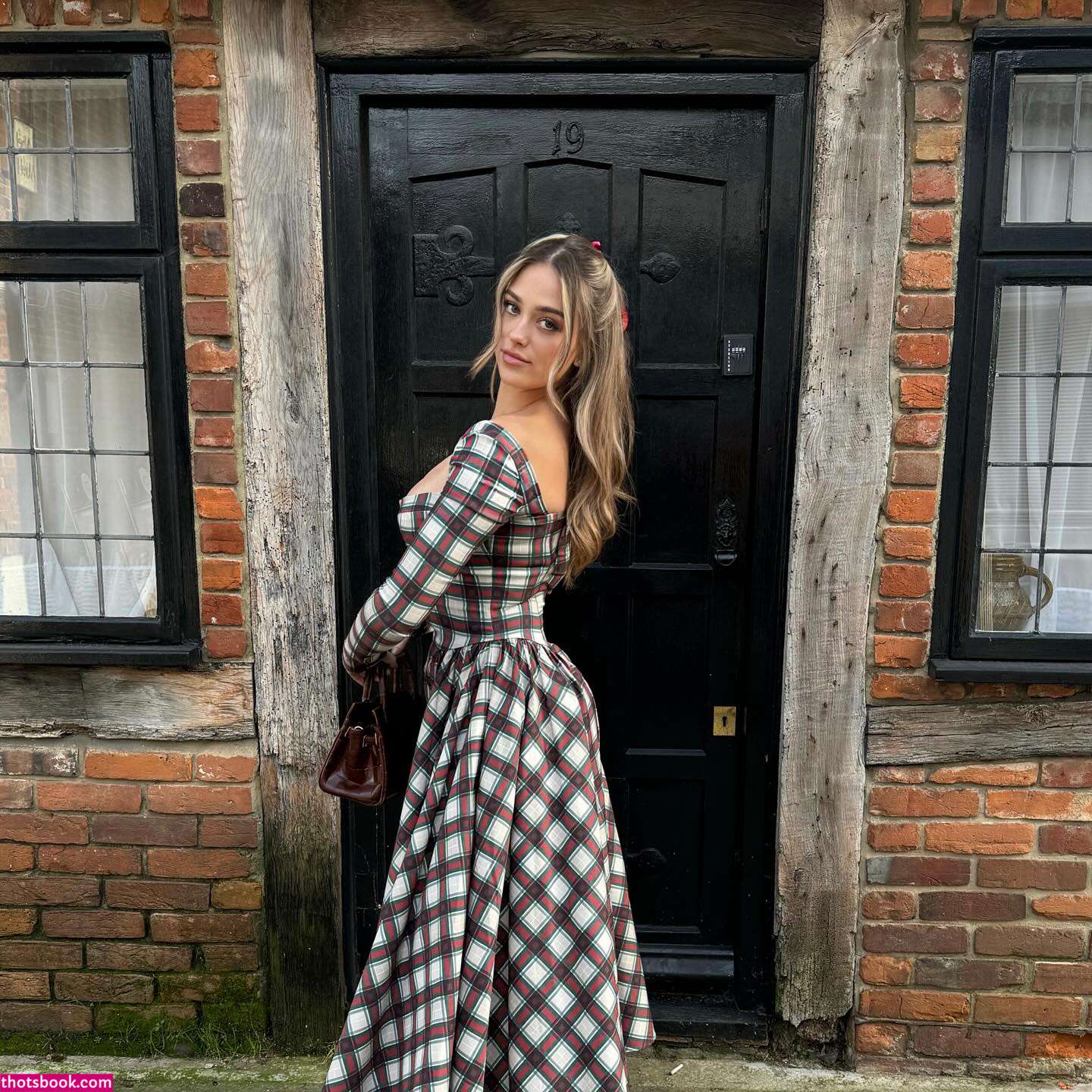 Abby Huxley Photo #55