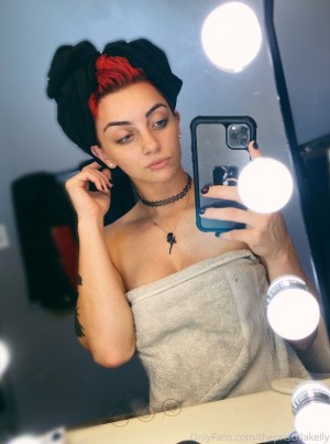 Priscilla Kelly Photo #77