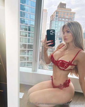 amandaeliselee Photo #5