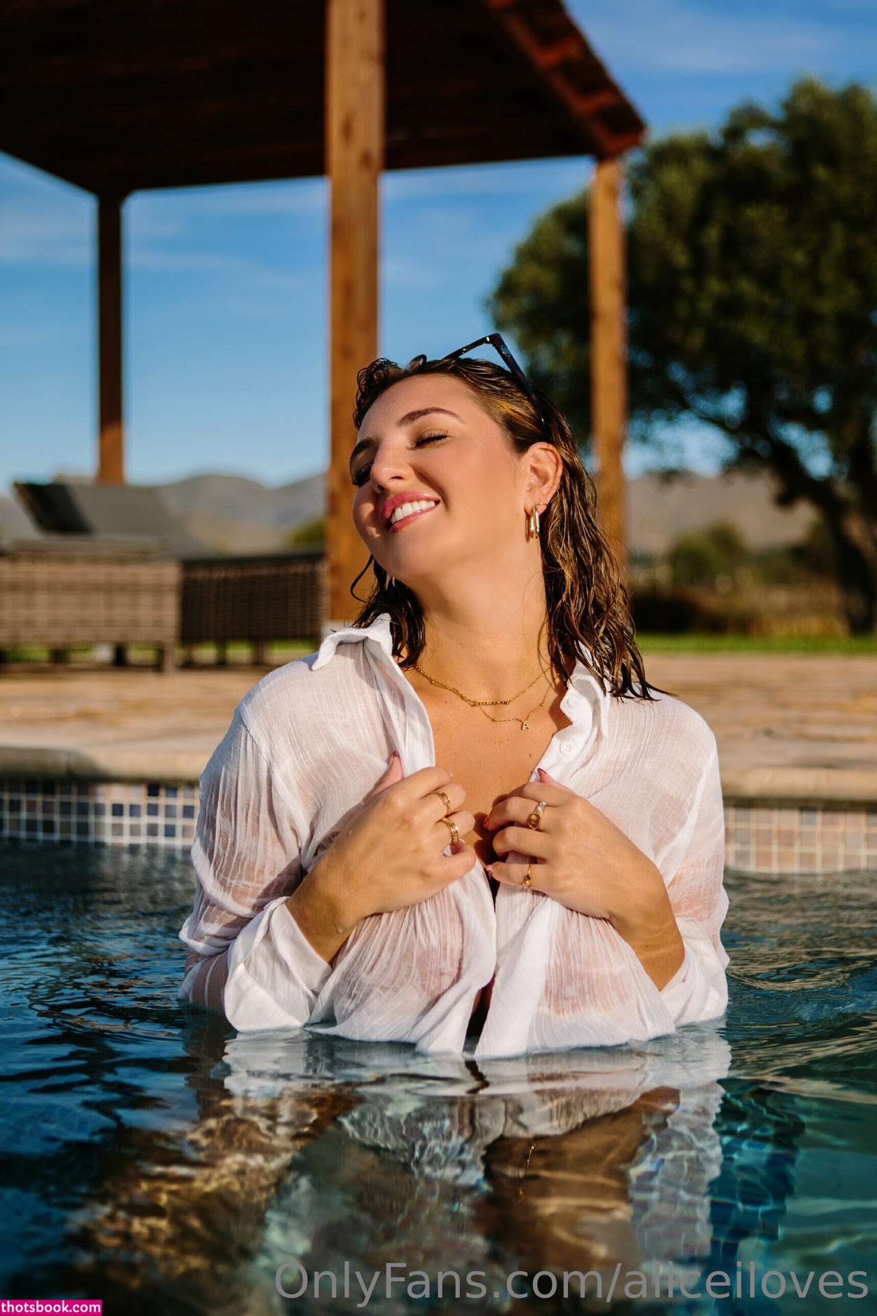 Aliceiloves Alice Photo #3