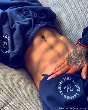 Jade Honey Photo #37