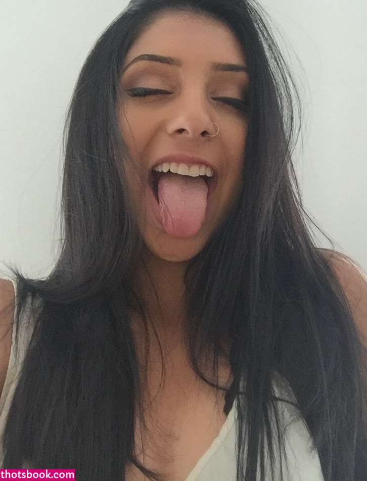 Iman Moosa Photo #17