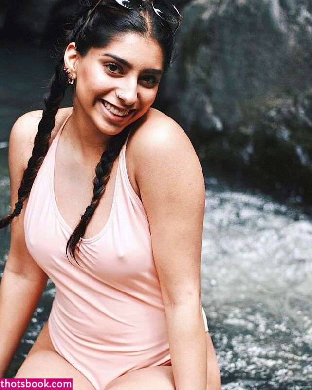 Iman Moosa Photo #26