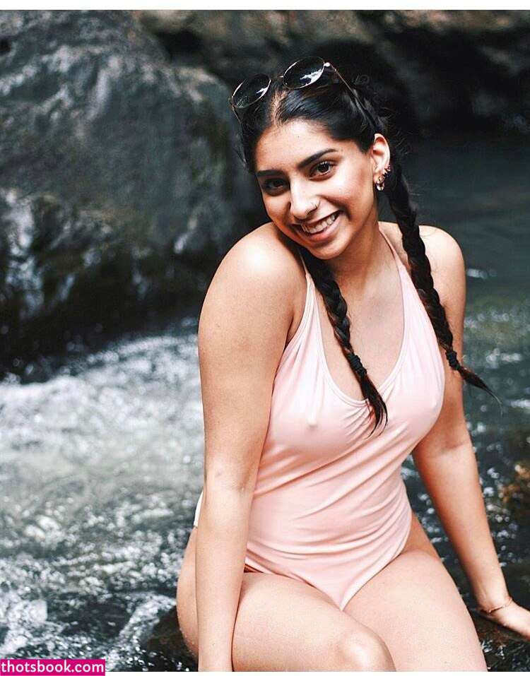 Iman Moosa Photo #98