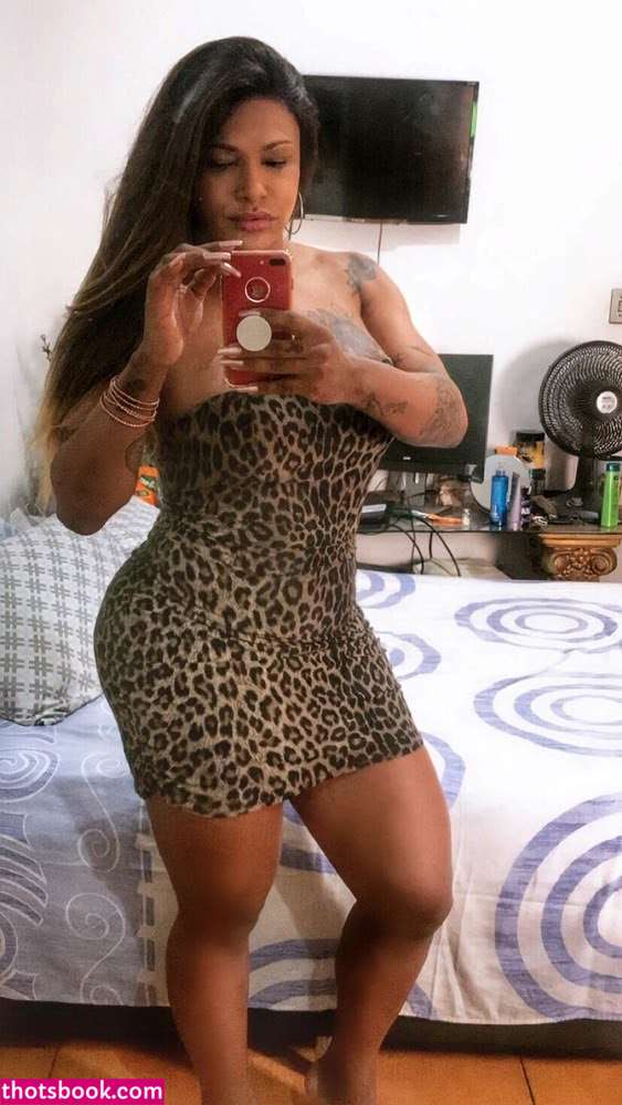 Karol Salles Photo #9