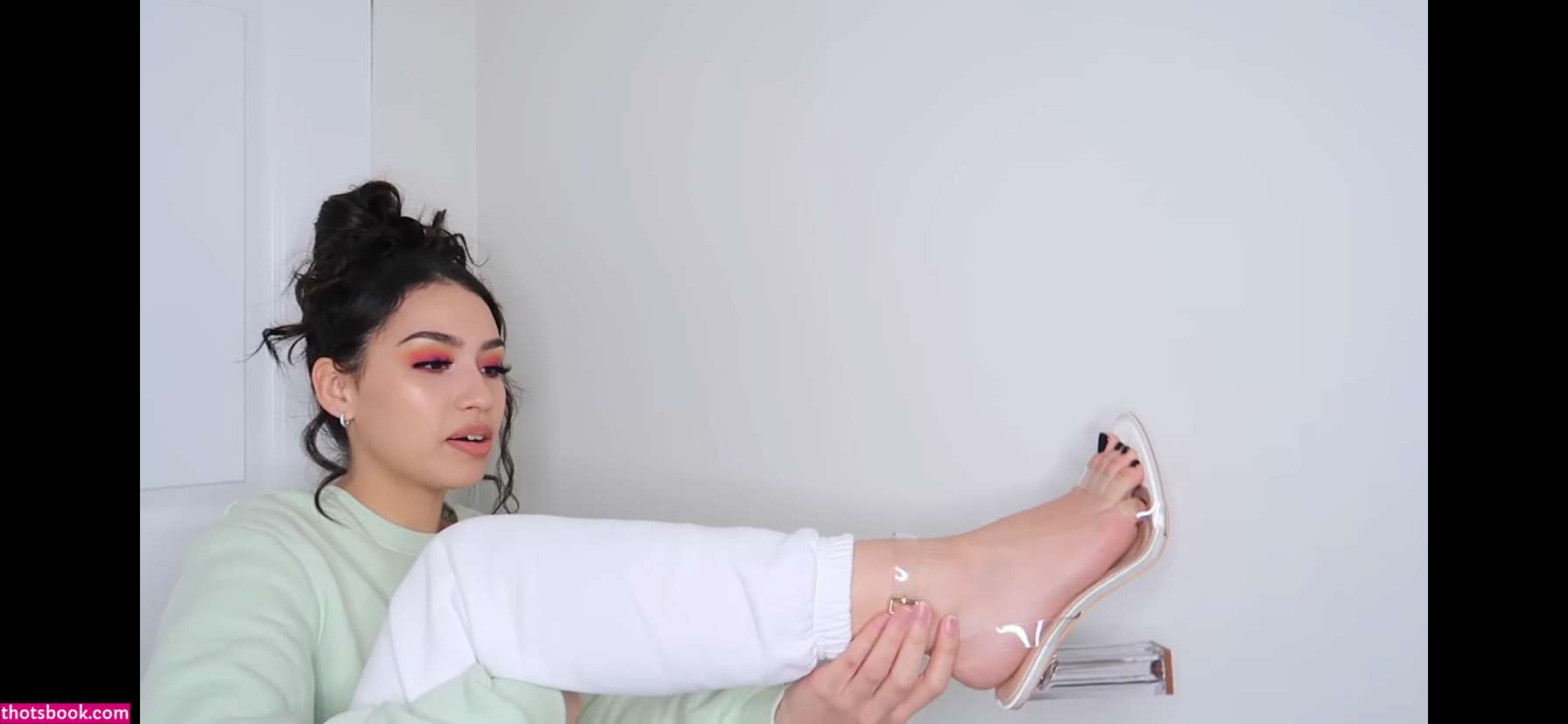 Melissa Estrella Photo #27