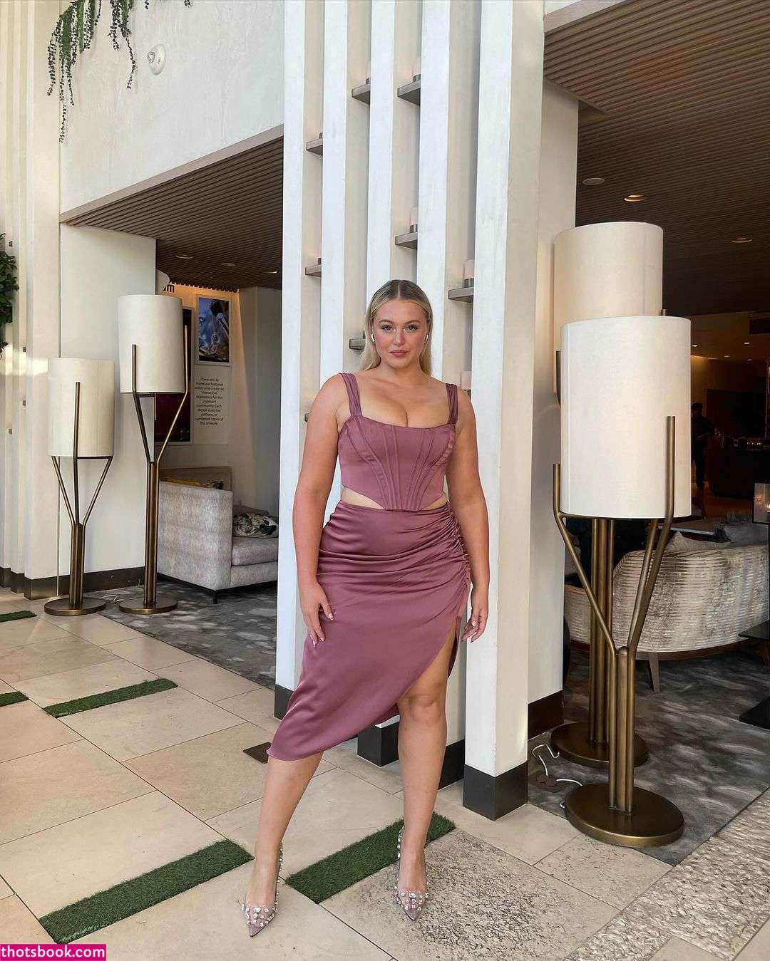 Iskra Lawrence Photo #59