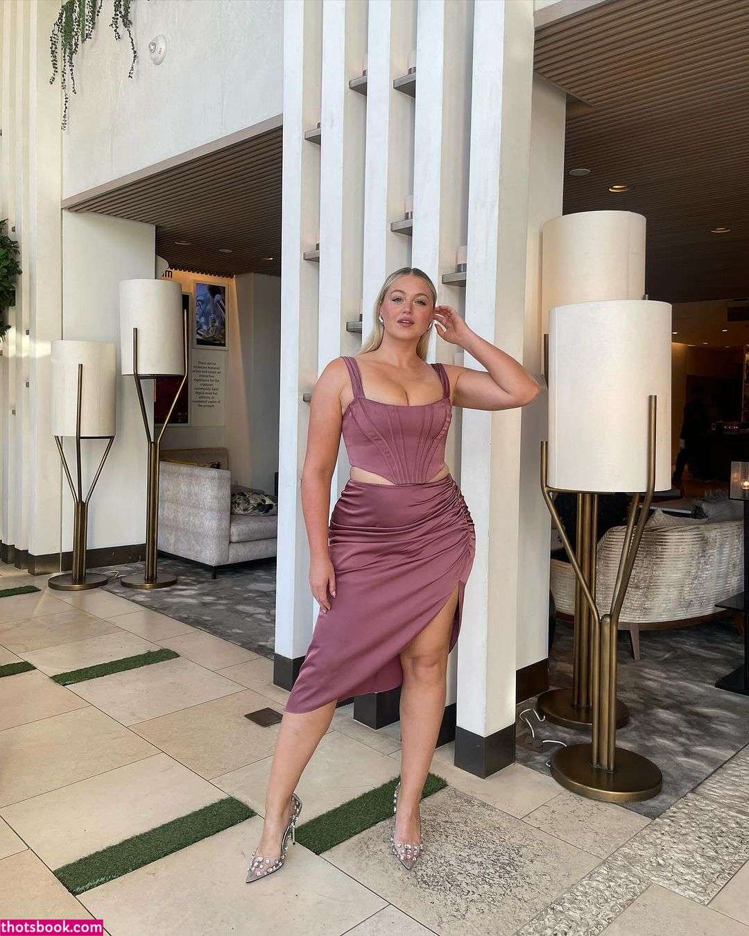 Iskra Lawrence Photo #60