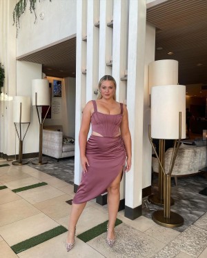 Iskra Lawrence Photo #59