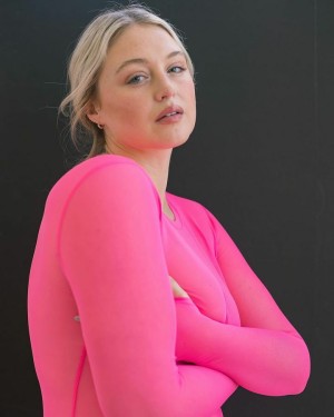 Iskra Lawrence Photo #95