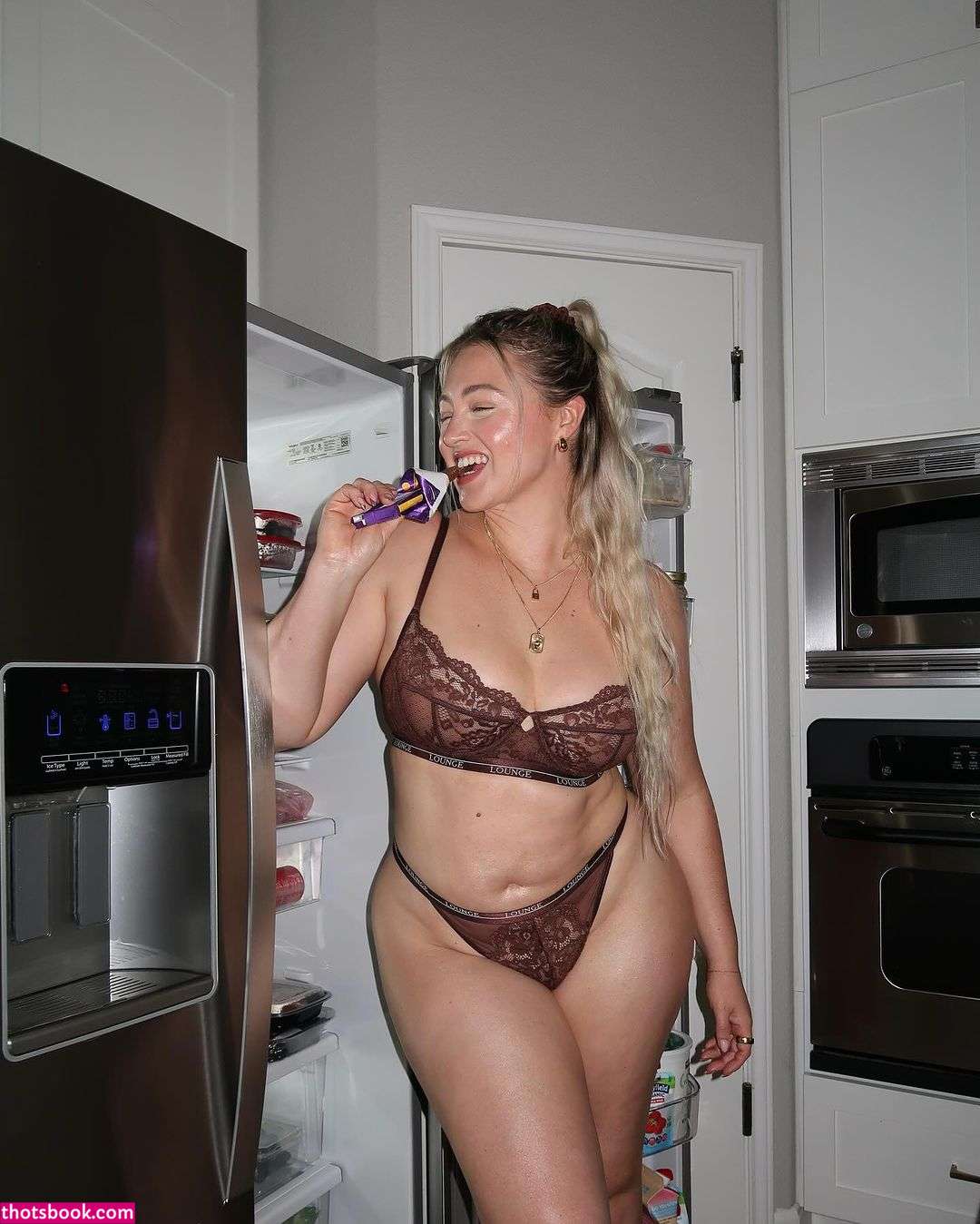 Iskra Lawrence Photo #105