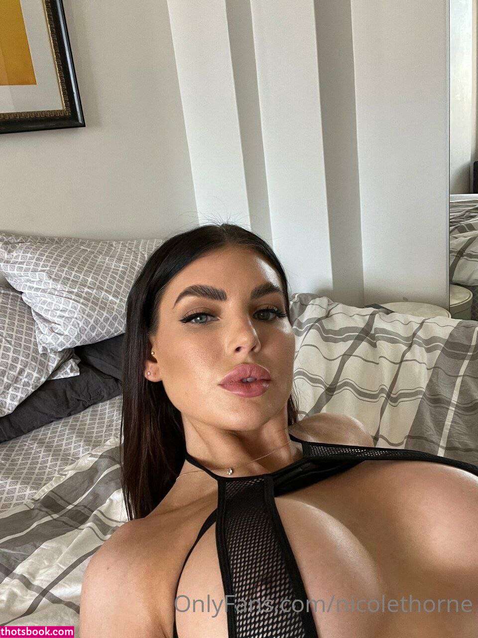 Nicole Thorne Photo #24