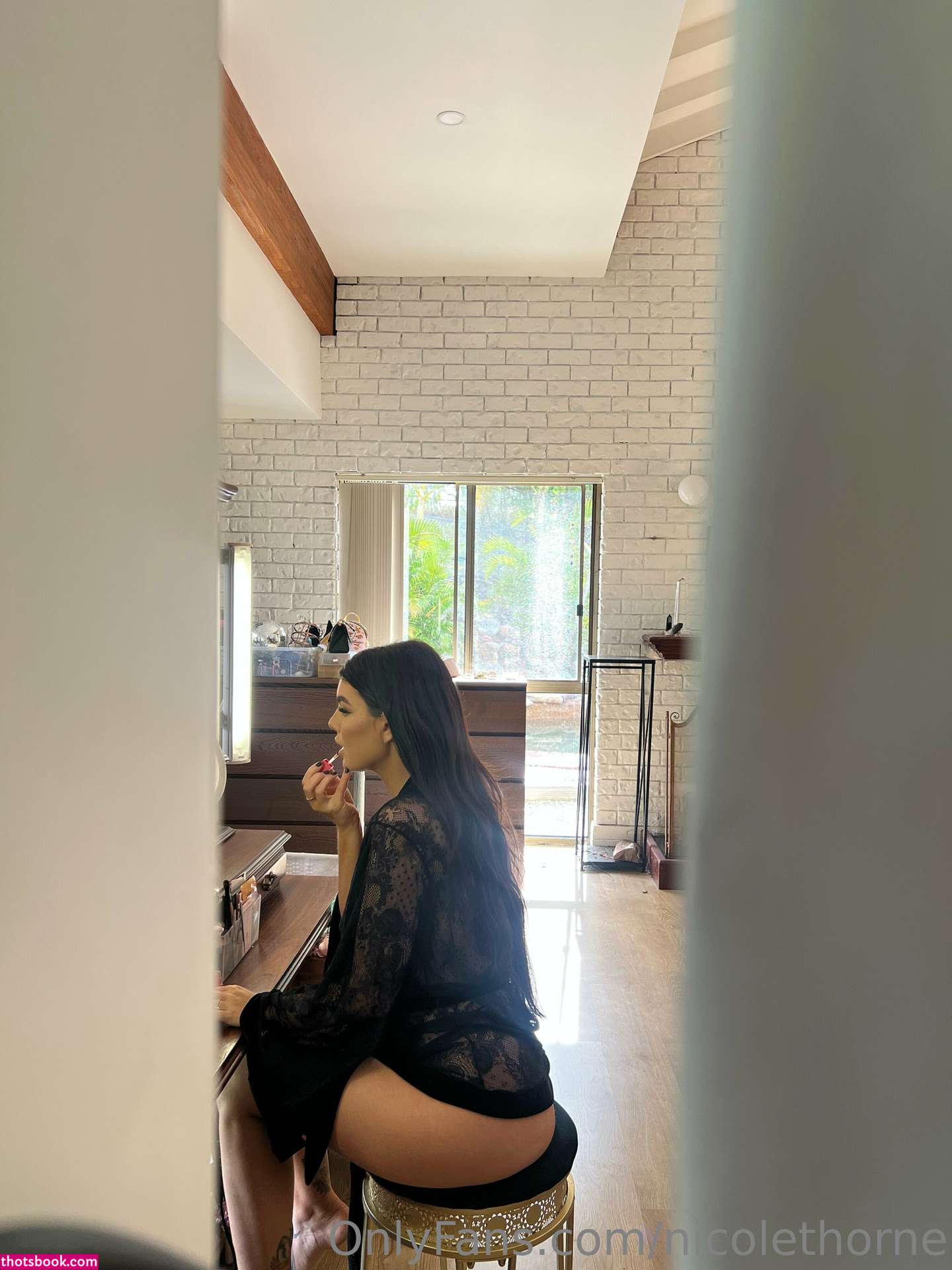 Nicole Thorne Photo #43