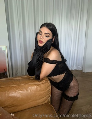 Nicole Thorne Photo #44