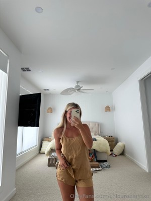 Chloe Roberts Photo #73