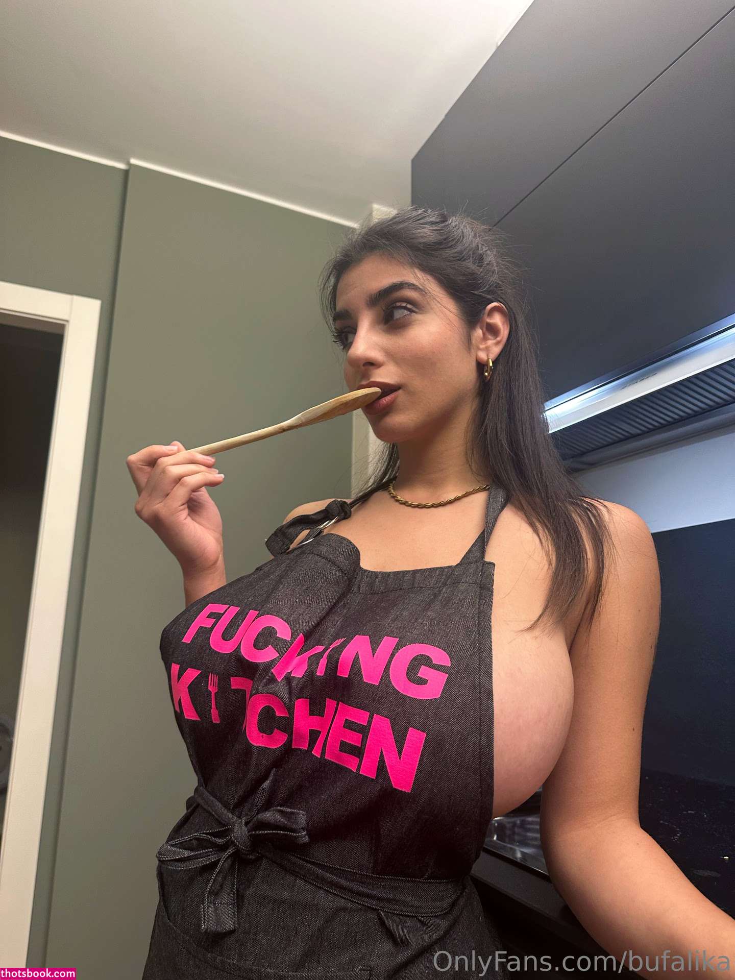 Ika Dauria Photo #16