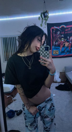 definitelynotd Photo #1