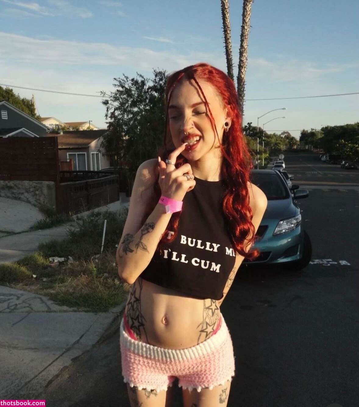 definitelynotd Photo #6