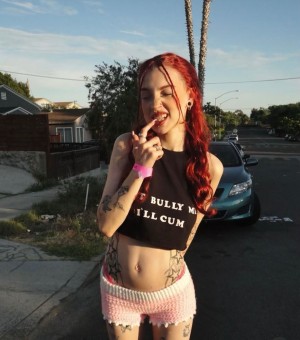 definitelynotd Photo #6