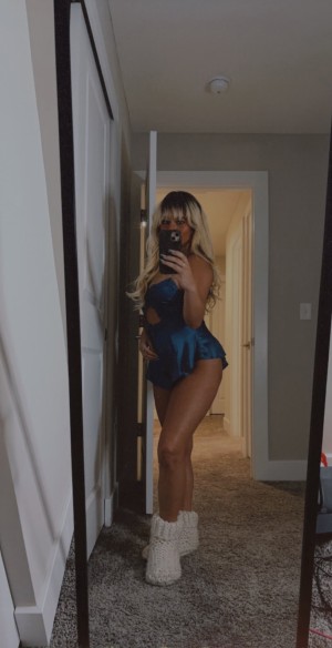 ibrooklynjade Photo #16