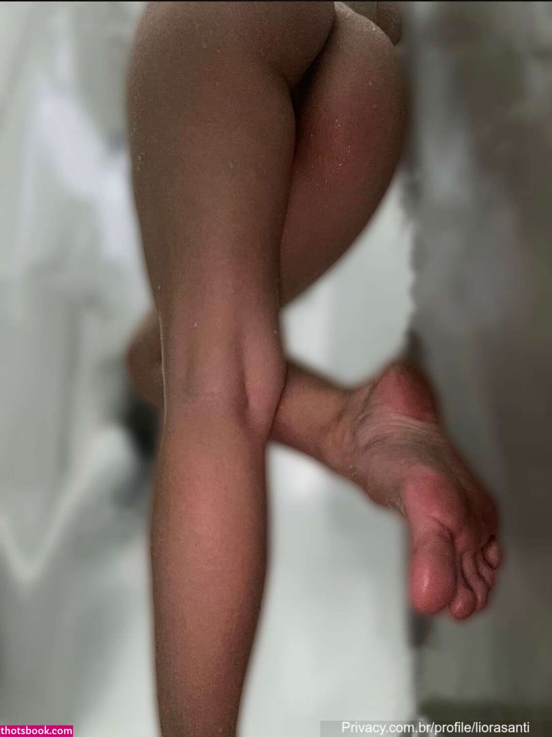 Liora Santi Photo #7