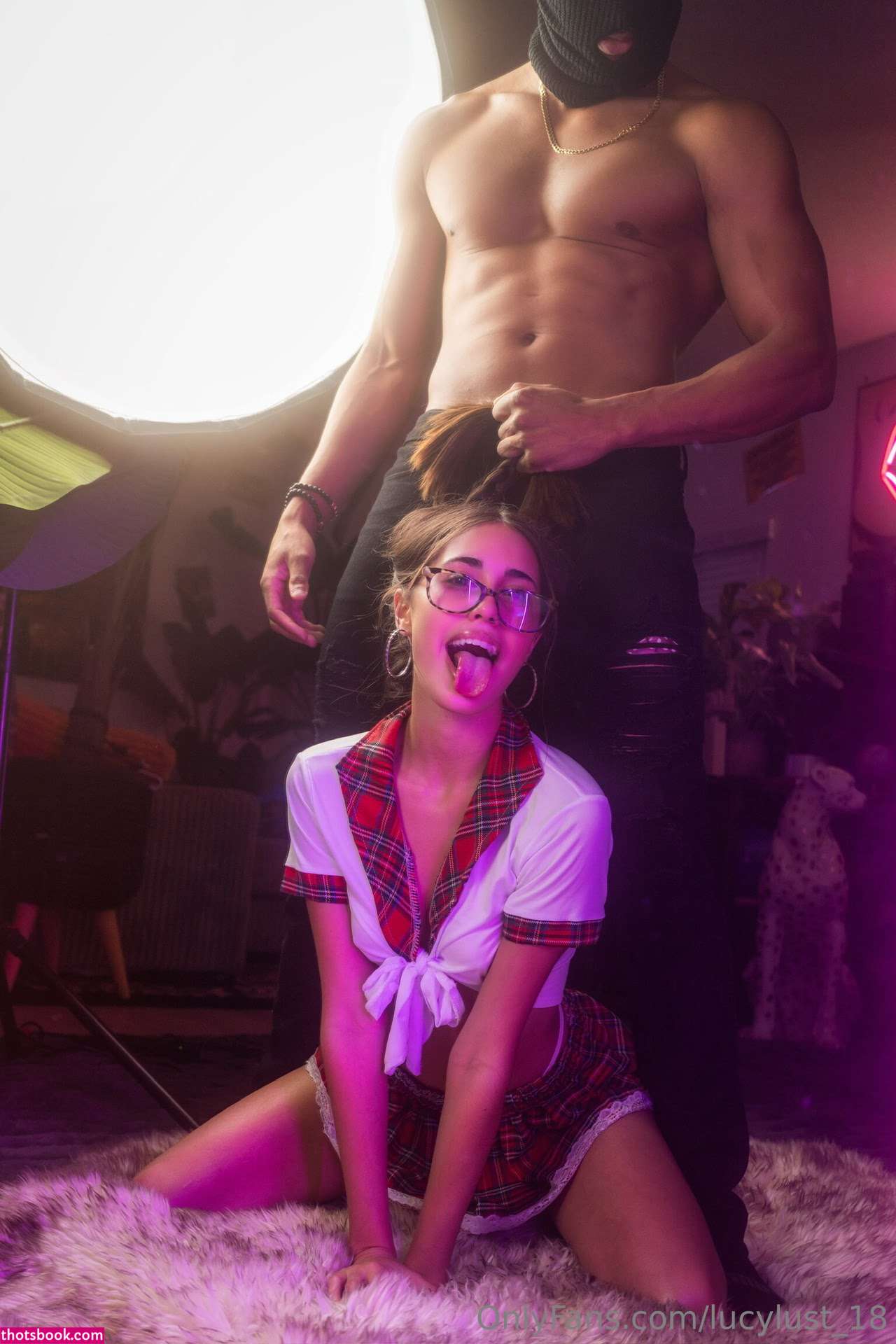 lucylust18 Photo #2