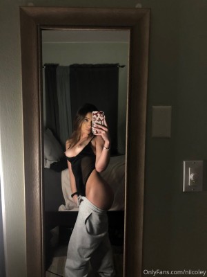 nicolestelzxo Photo #4