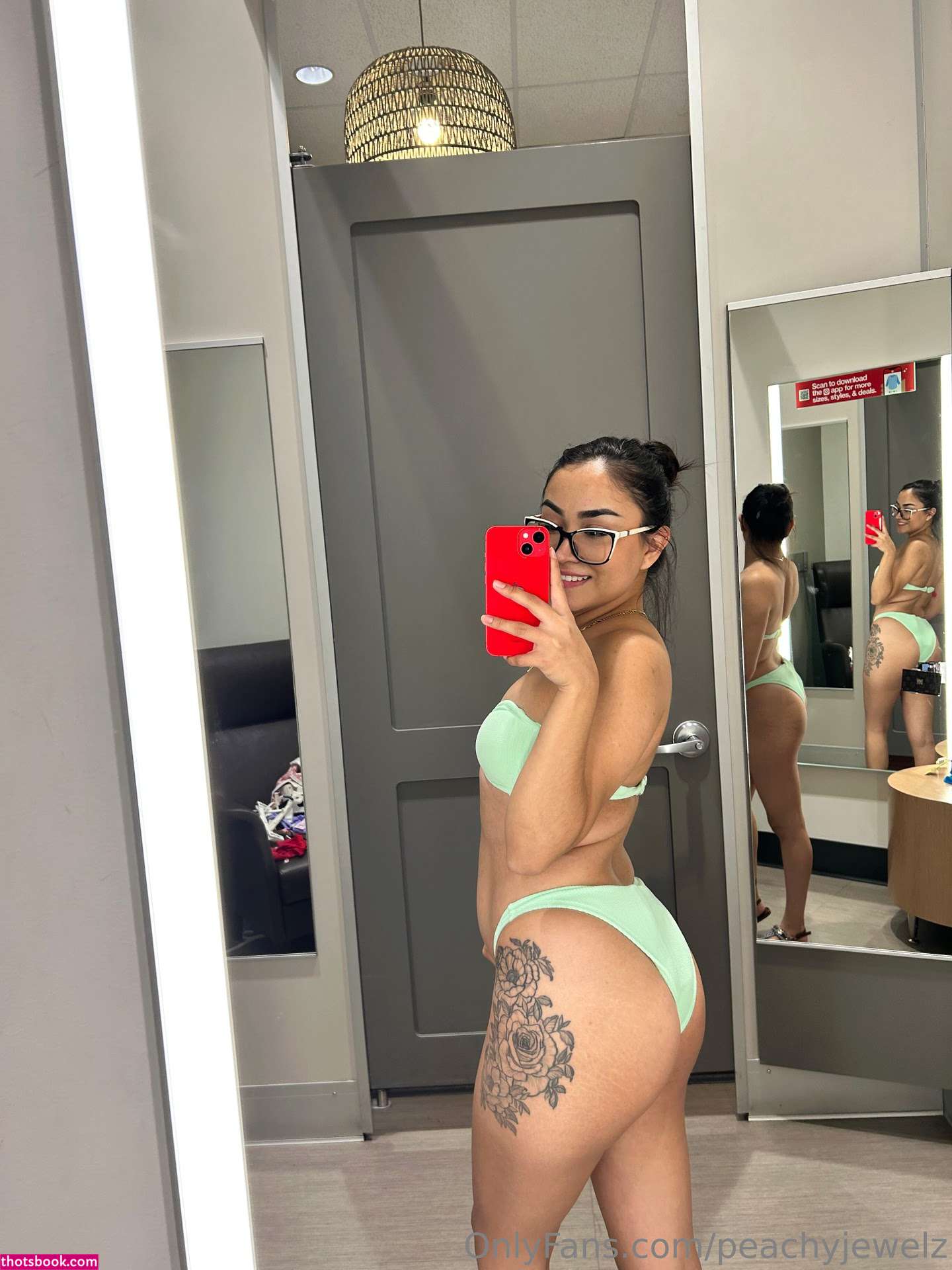 Peachyjewelz Photo #25