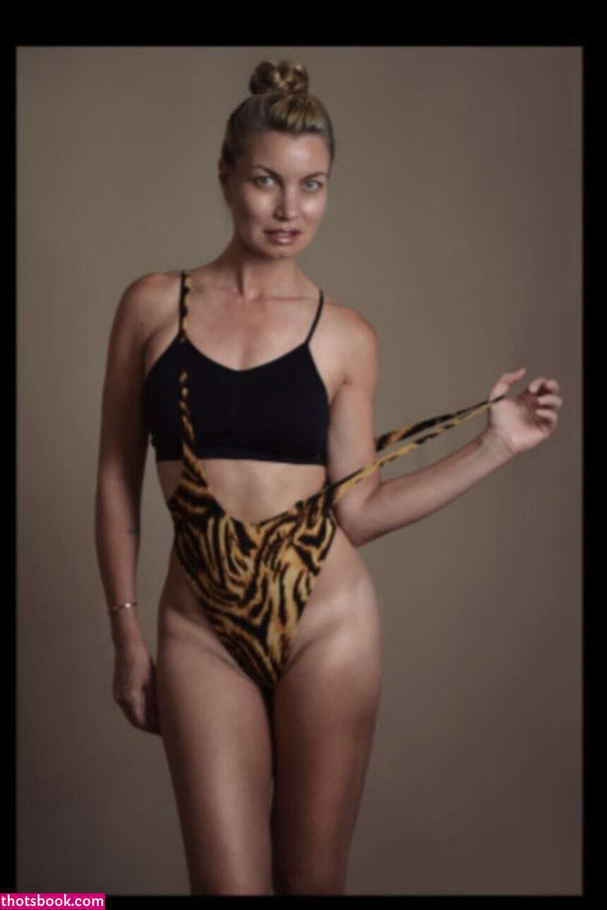 Rena Riffel Photo #12