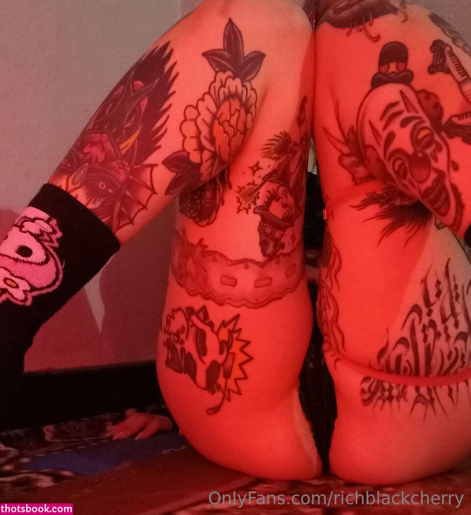 richblackcherry Photo #18